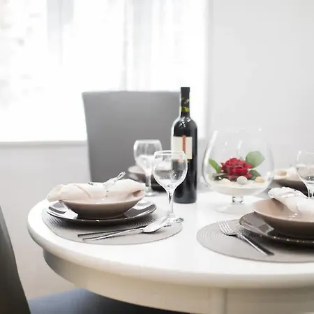 Primadonna Apartment