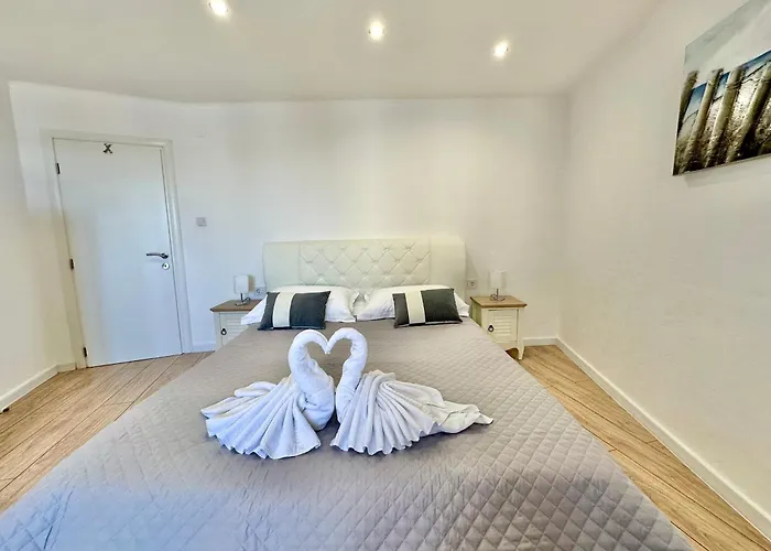 Primadonna Apartment *