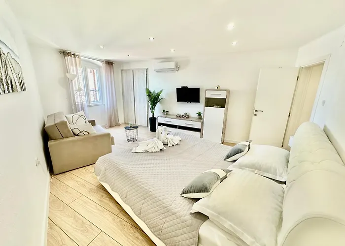 Primadonna Apartment Šibenik